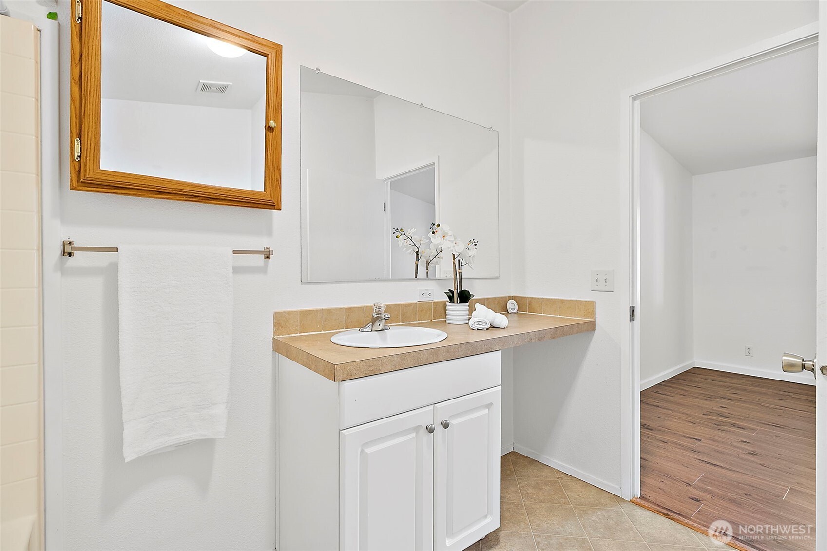 1720 Maple Lane Court Kent WA 98030