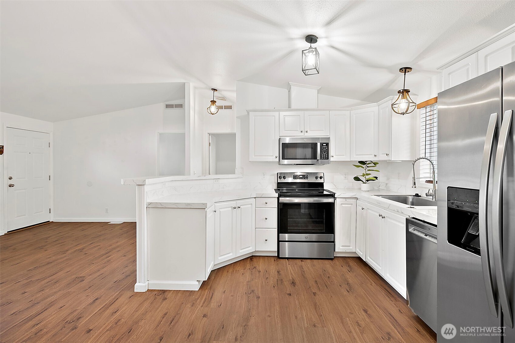 1720 Maple Lane Court Kent WA 98030