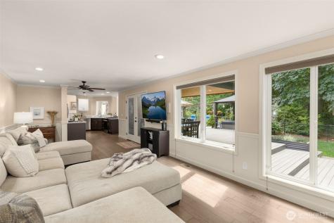 10202 7th Place SE Lake Stevens WA 98258