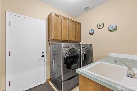 12137 Dream Street SW Olympia WA 98512