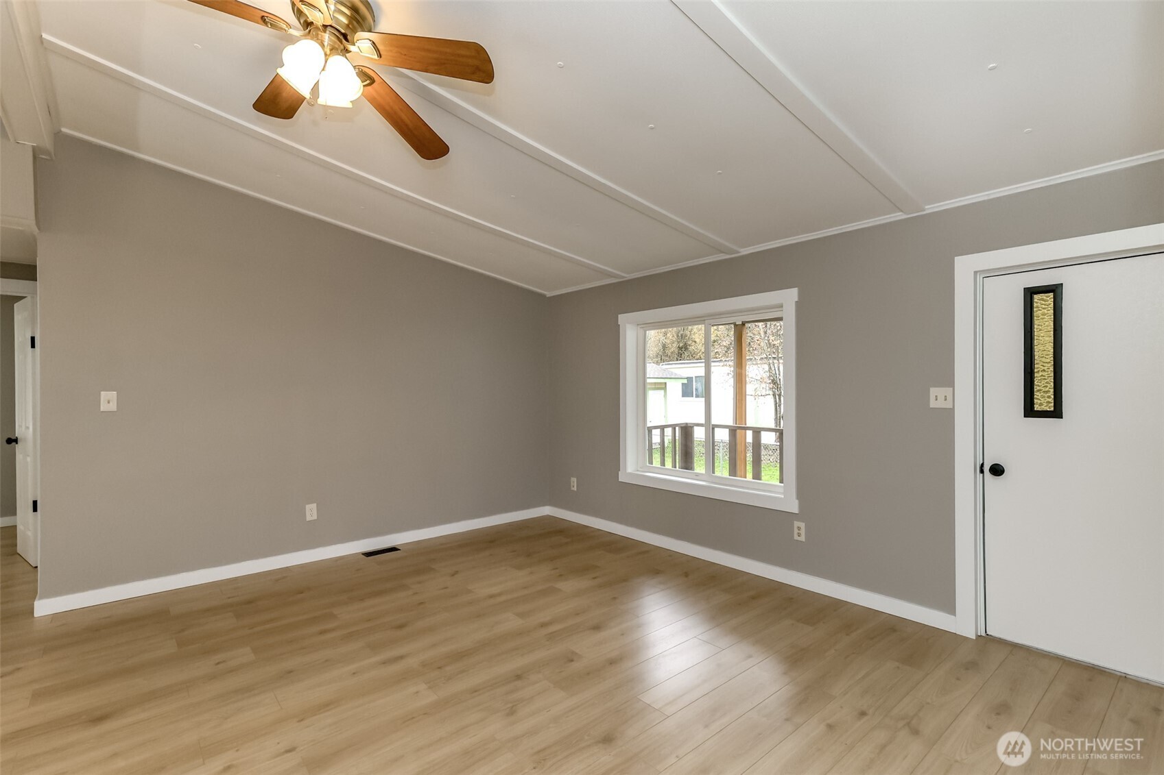 31108 3rd Avenue Black Diamond WA 98010