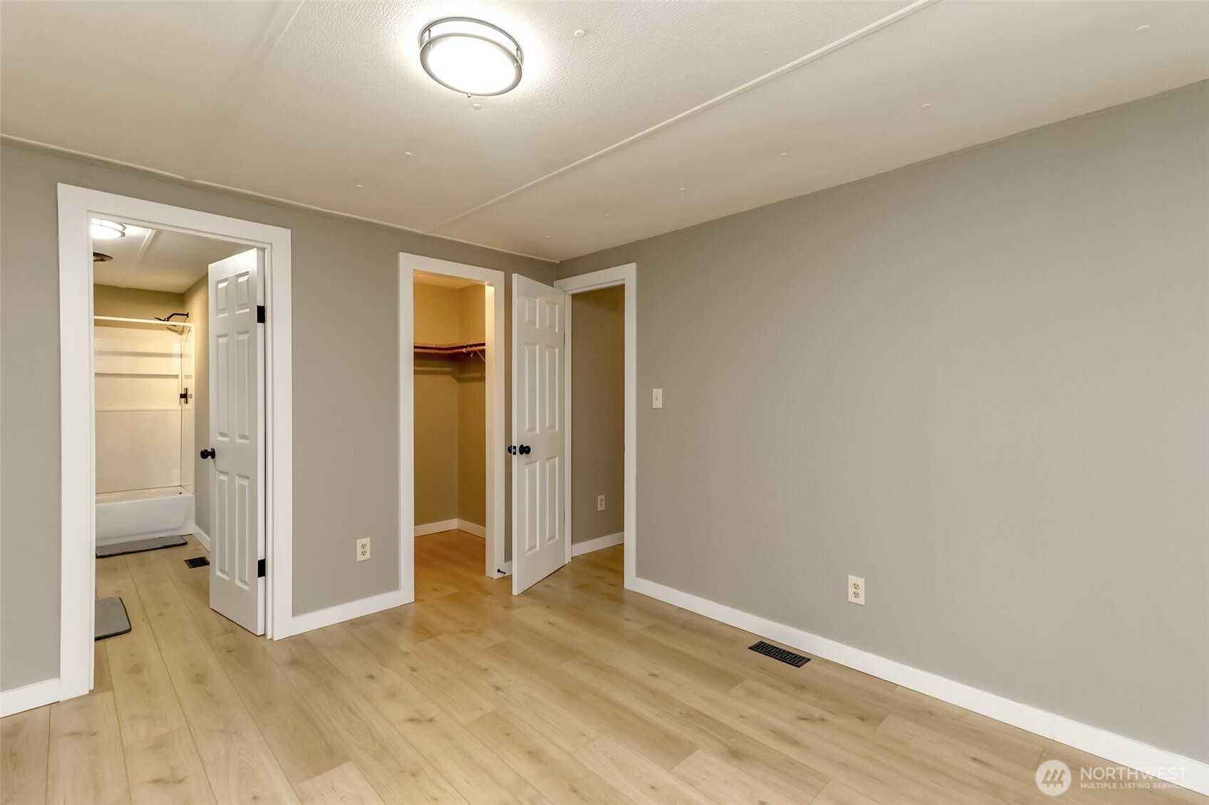 31108 3rd Avenue Black Diamond WA 98010