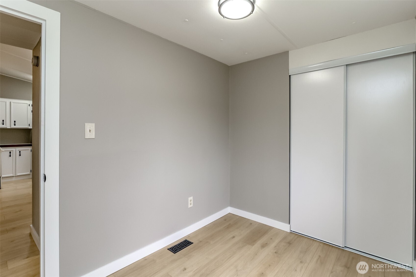 31108 3rd Avenue Black Diamond WA 98010