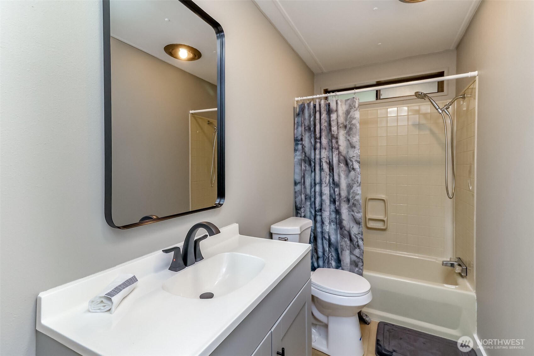 31108 3rd Avenue Black Diamond WA 98010