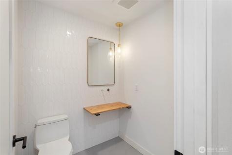 16455 Agate Point Road NE Bainbridge Island WA 98110