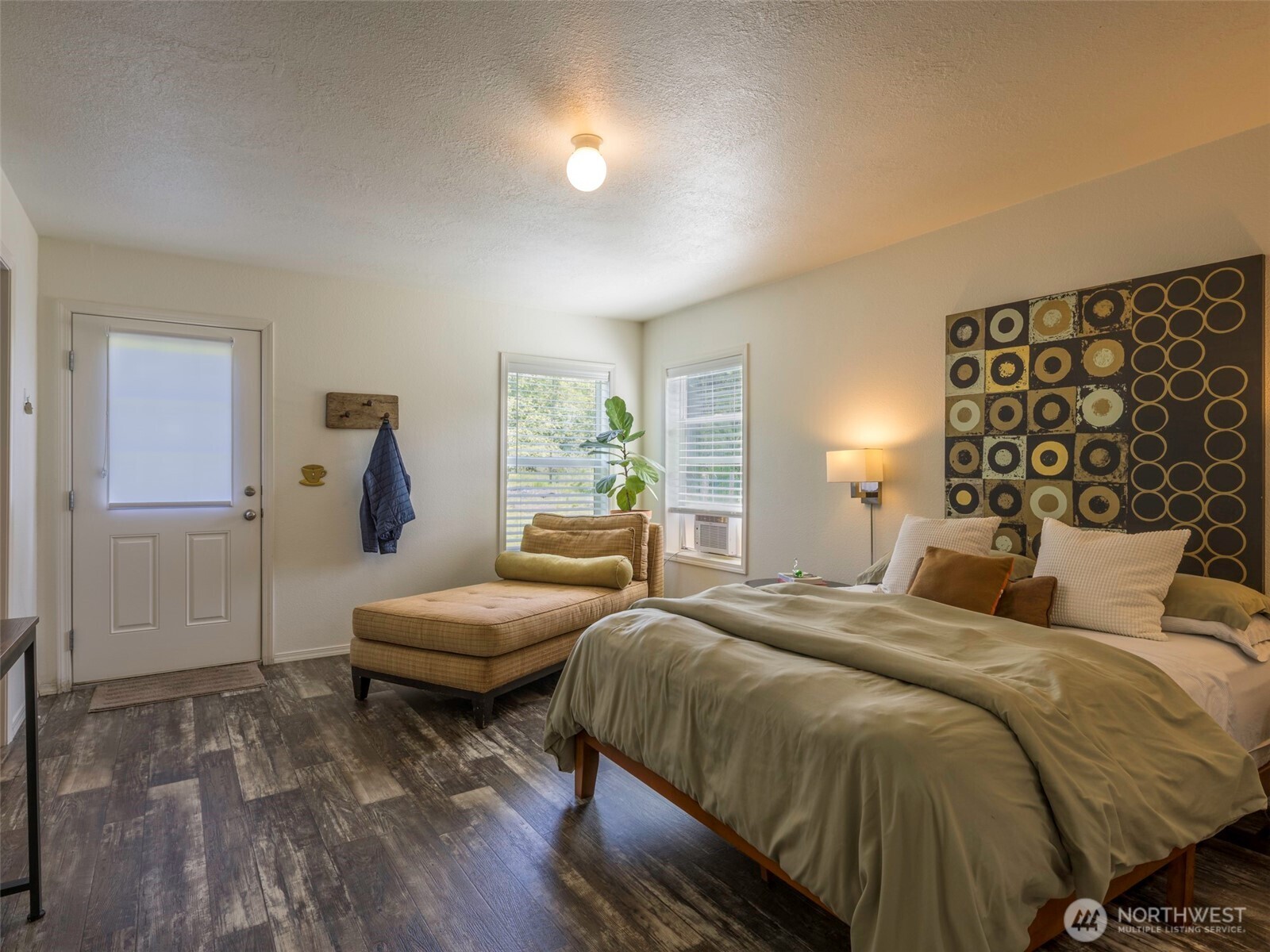274192 E Highway 101 Sequim WA 98382