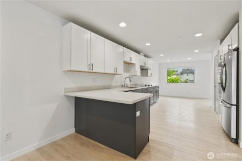 19305 7th Avenue W Lynnwood WA 98036
