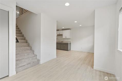 19305 7th Avenue W Lynnwood WA 98036