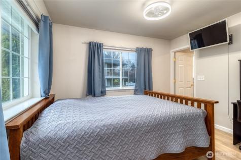 1525 SE Valley View Terrace College Place WA 99324