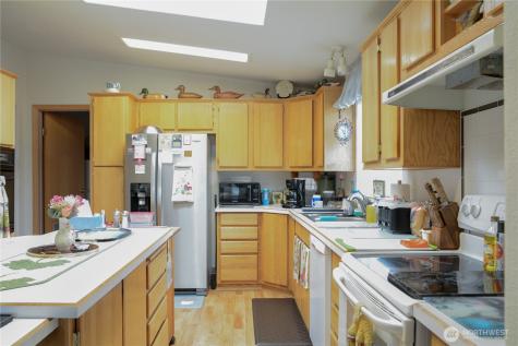 1873 8th Street Davenport WA 99122