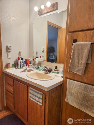 1873 8th Street Davenport WA 99122