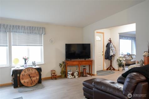 1873 8th Street Davenport WA 99122