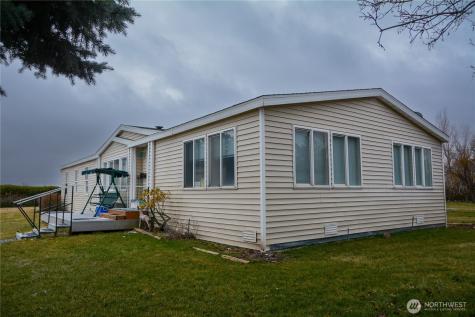 1873 8th Street Davenport WA 99122