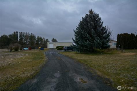 1873 8th Street Davenport WA 99122