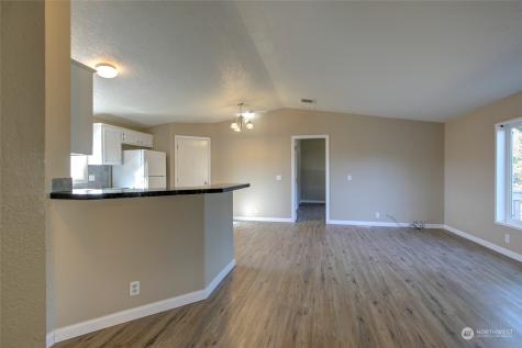 384 N Razor Clam Drive SW Ocean Shores WA 98569