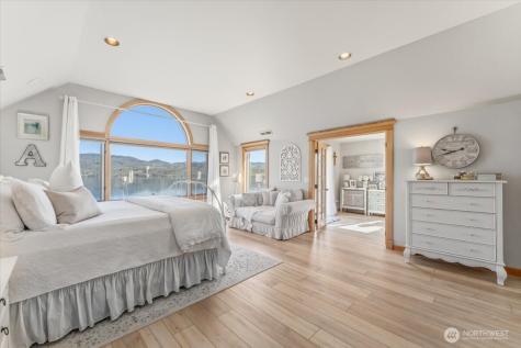 3300 S Lakeshore Road Chelan WA 98816