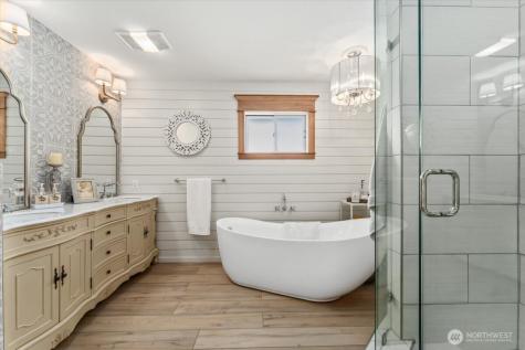 3300 S Lakeshore Road Chelan WA 98816