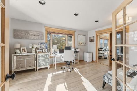 3300 S Lakeshore Road Chelan WA 98816