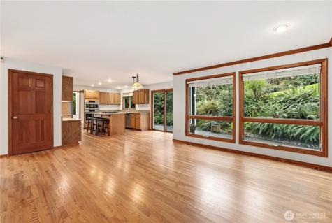 18605 SE 174th Way Renton WA 98058
