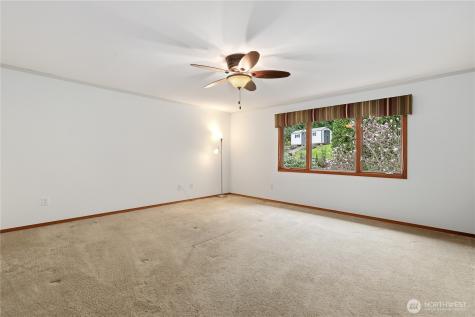 18605 SE 174th Way Renton WA 98058