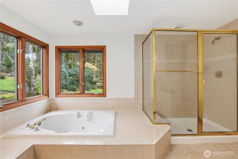 18605 SE 174th Way Renton WA 98058