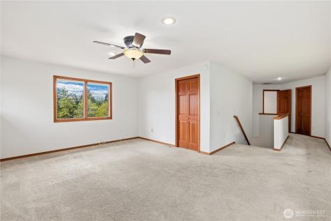 18605 SE 174th Way Renton WA 98058
