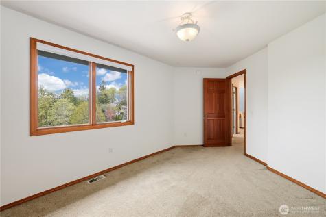 18605 SE 174th Way Renton WA 98058