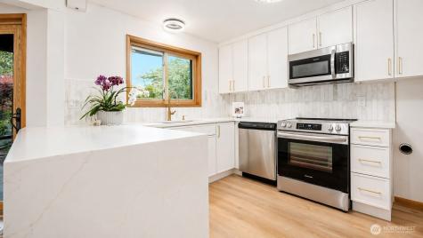 2419 Federal Avenue E Seattle WA 98102
