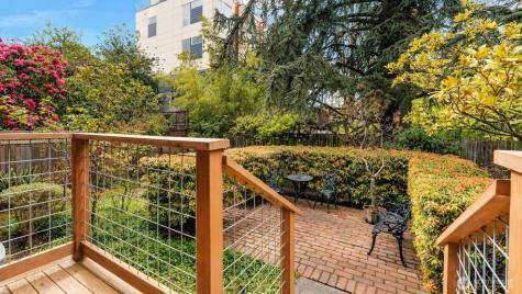 2419 Federal Avenue E Seattle WA 98102