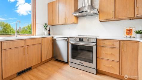 2419 Federal Avenue E Seattle WA 98102