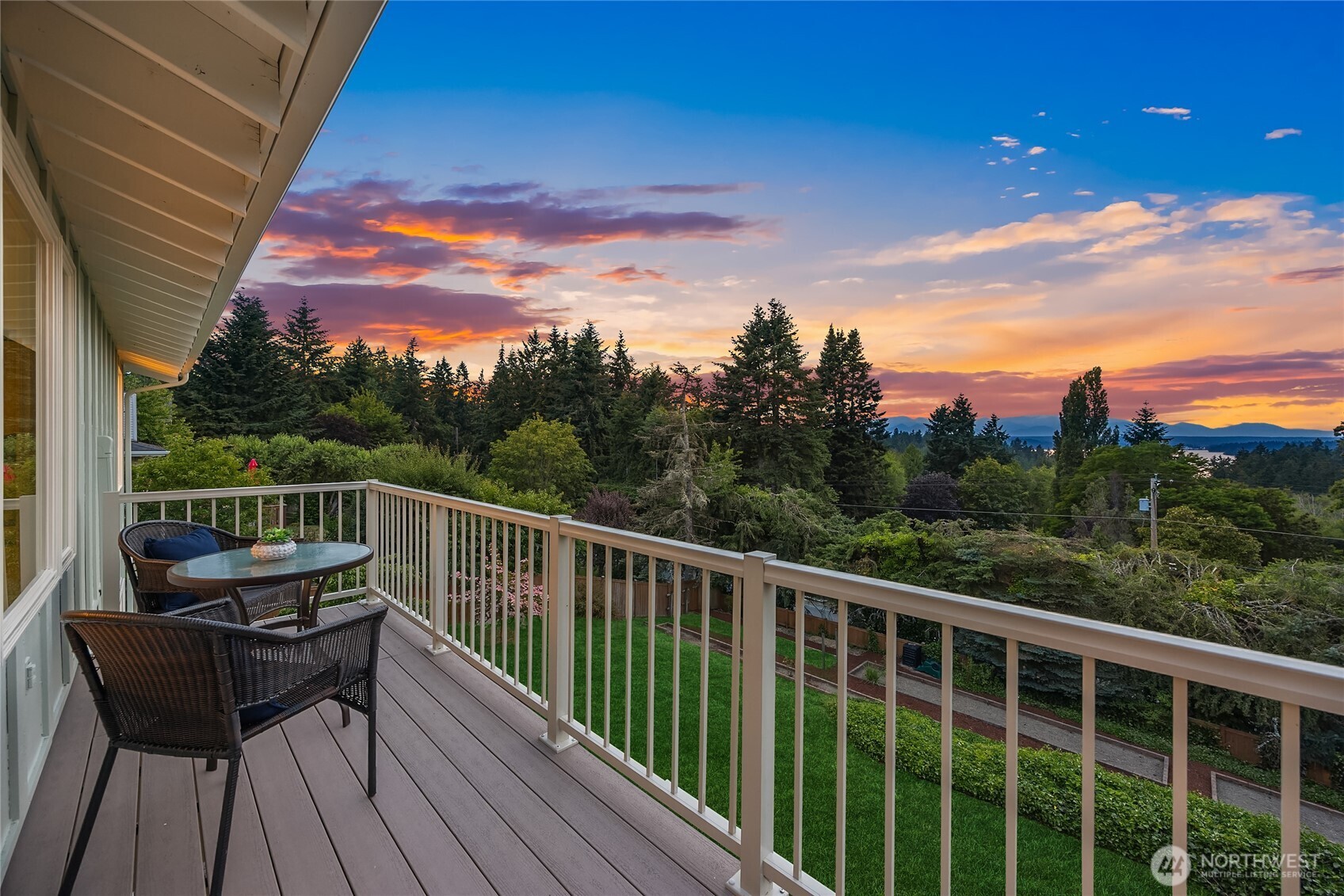 11665 NE Sunset Loop Bainbridge Island WA 98110