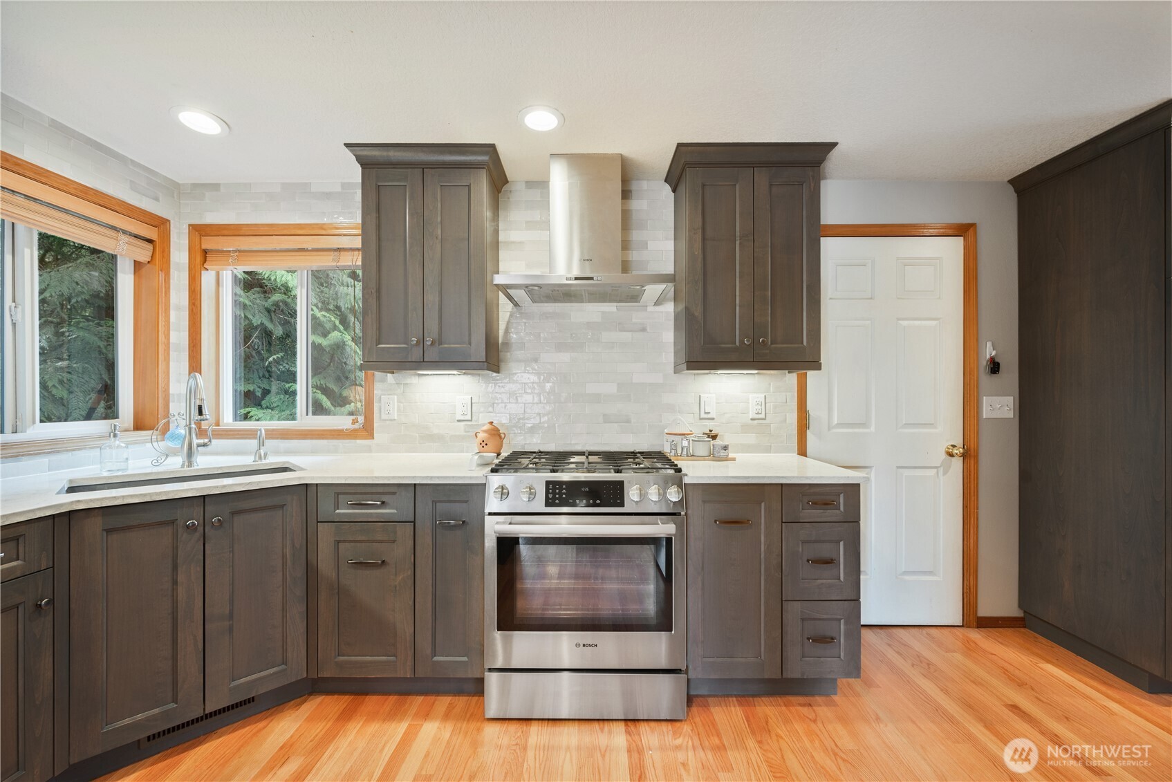 239 W St. James Longview WA 98632