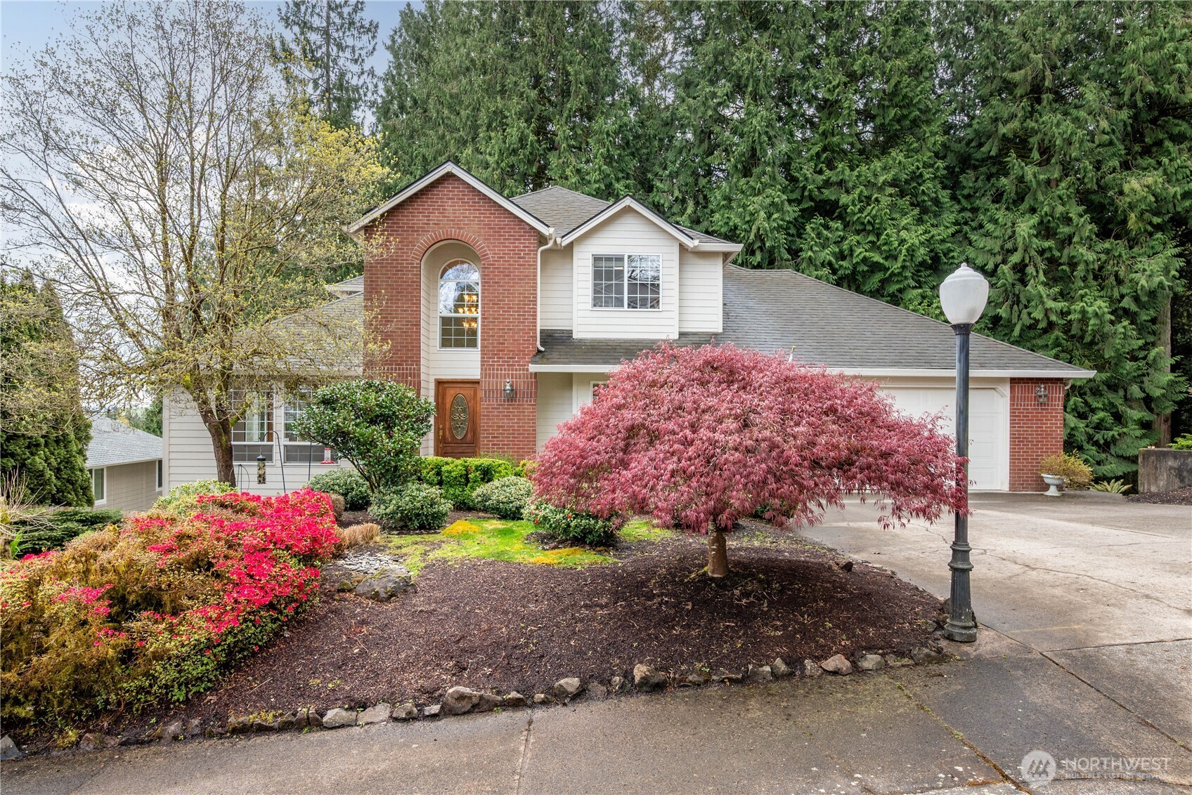 239 W St. James Longview WA 98632