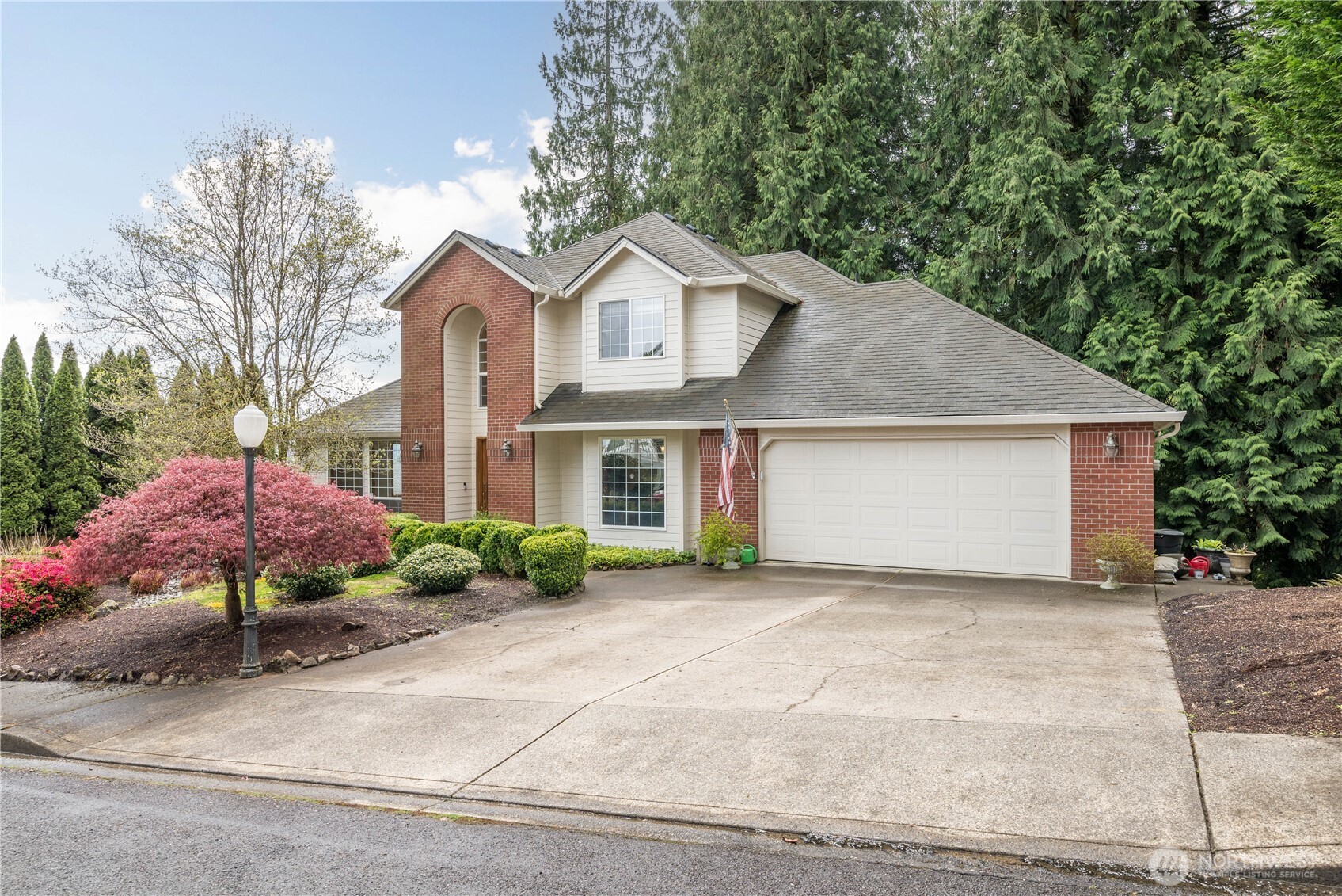 239 W St. James Longview WA 98632