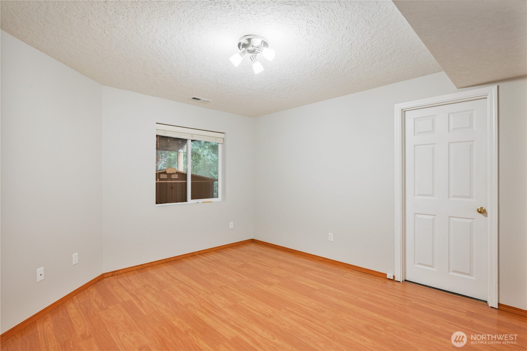 239 W St. James Longview WA 98632