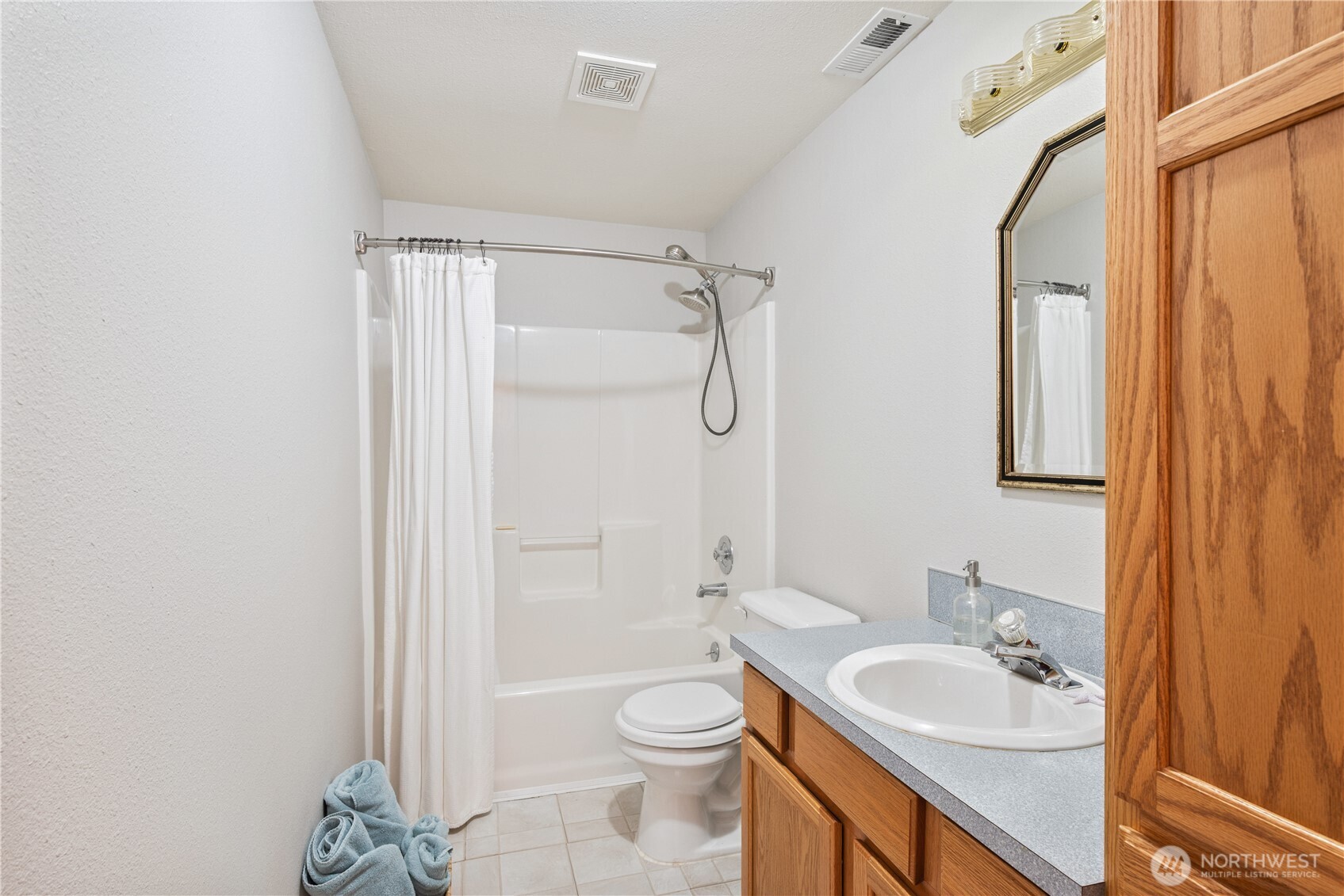 239 W St. James Longview WA 98632