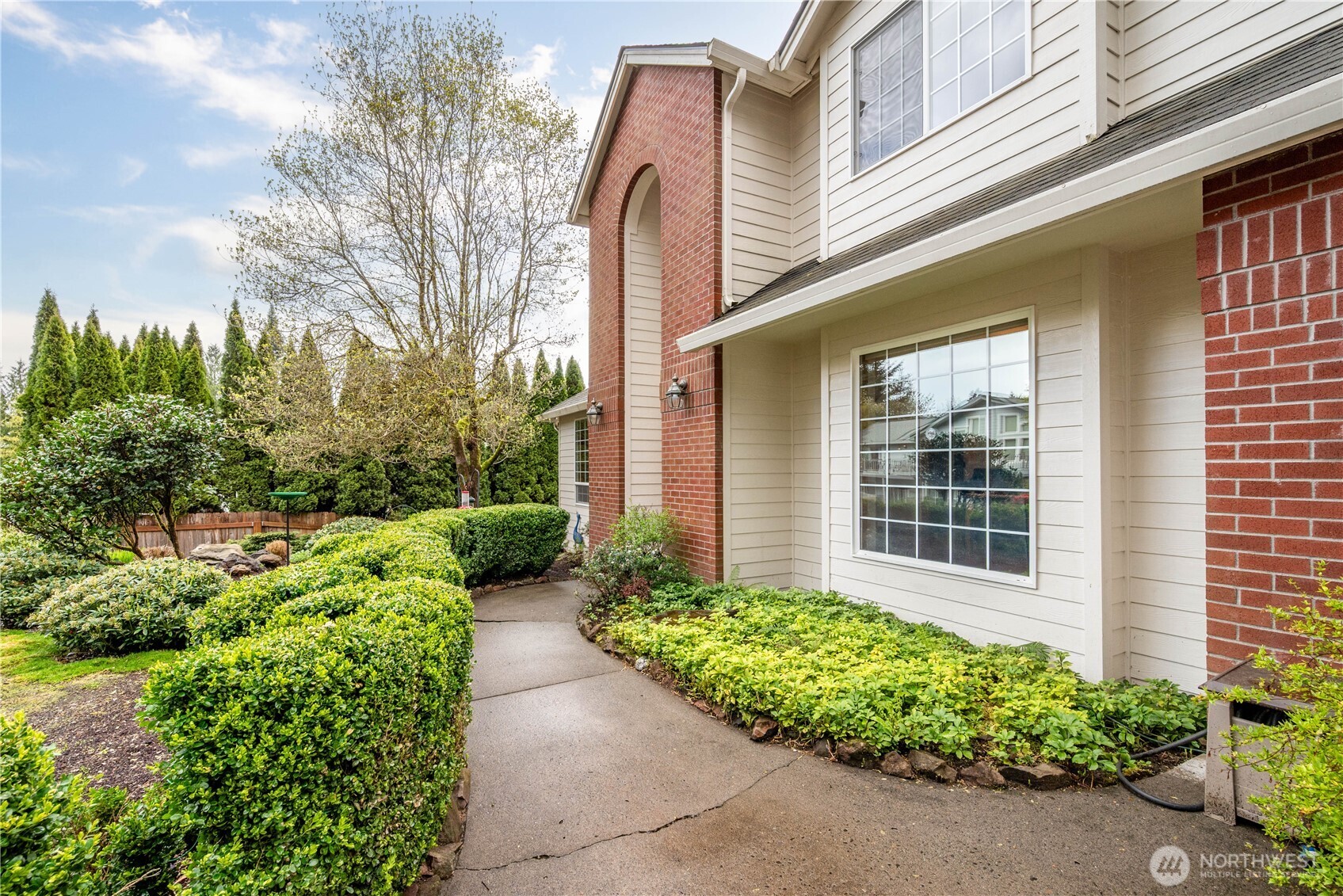 239 W St. James Longview WA 98632