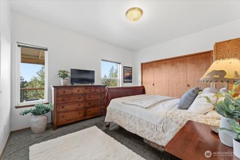 300 Sunset Way East Wenatchee WA 98802