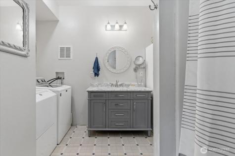 300 Sunset Way East Wenatchee WA 98802