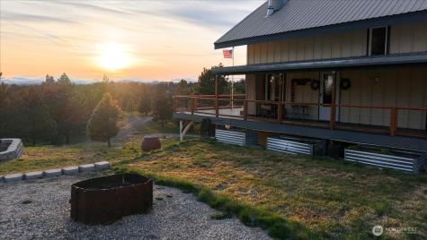 300 Sunset Way East Wenatchee WA 98802