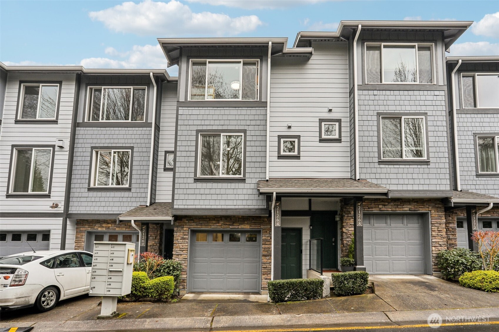 21264 SE 42nd Lane Issaquah WA 98029