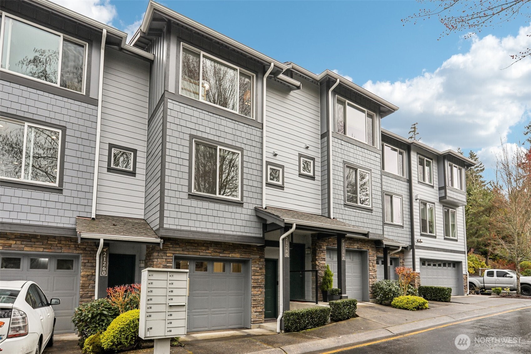 21264 SE 42nd Lane Issaquah WA 98029