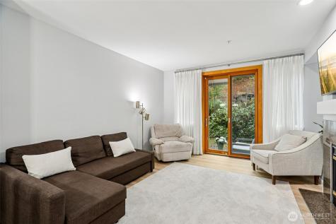 21264 SE 42nd Lane Issaquah WA 98029