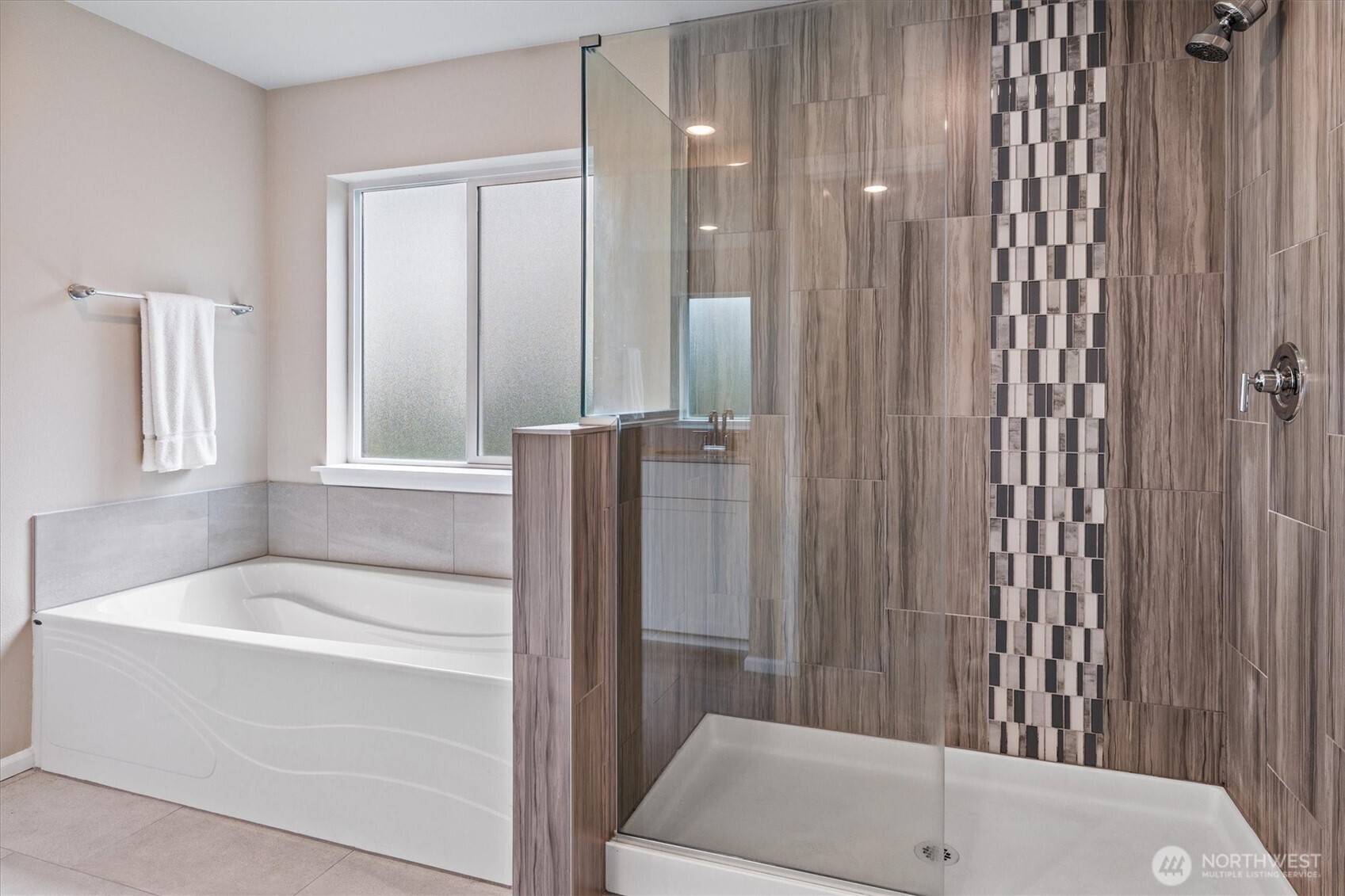 17525 Crossing Drive E Puyallup WA 98374