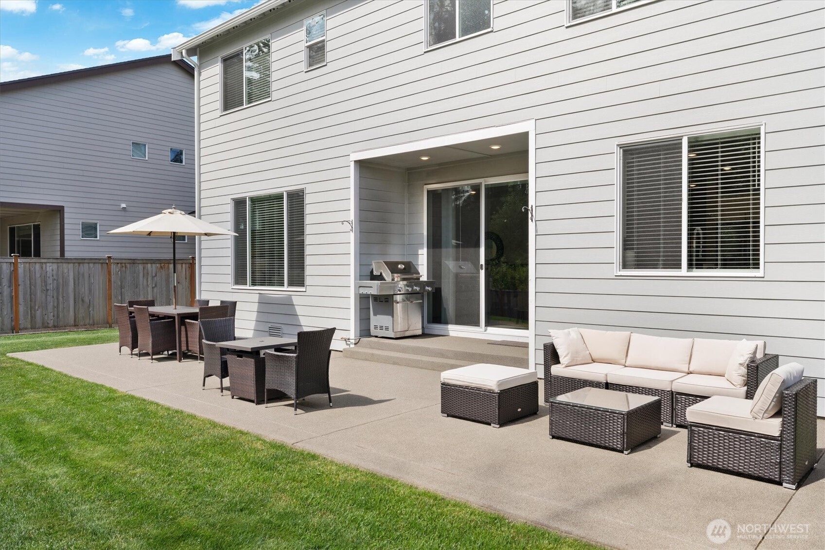 17525 Crossing Drive E Puyallup WA 98374