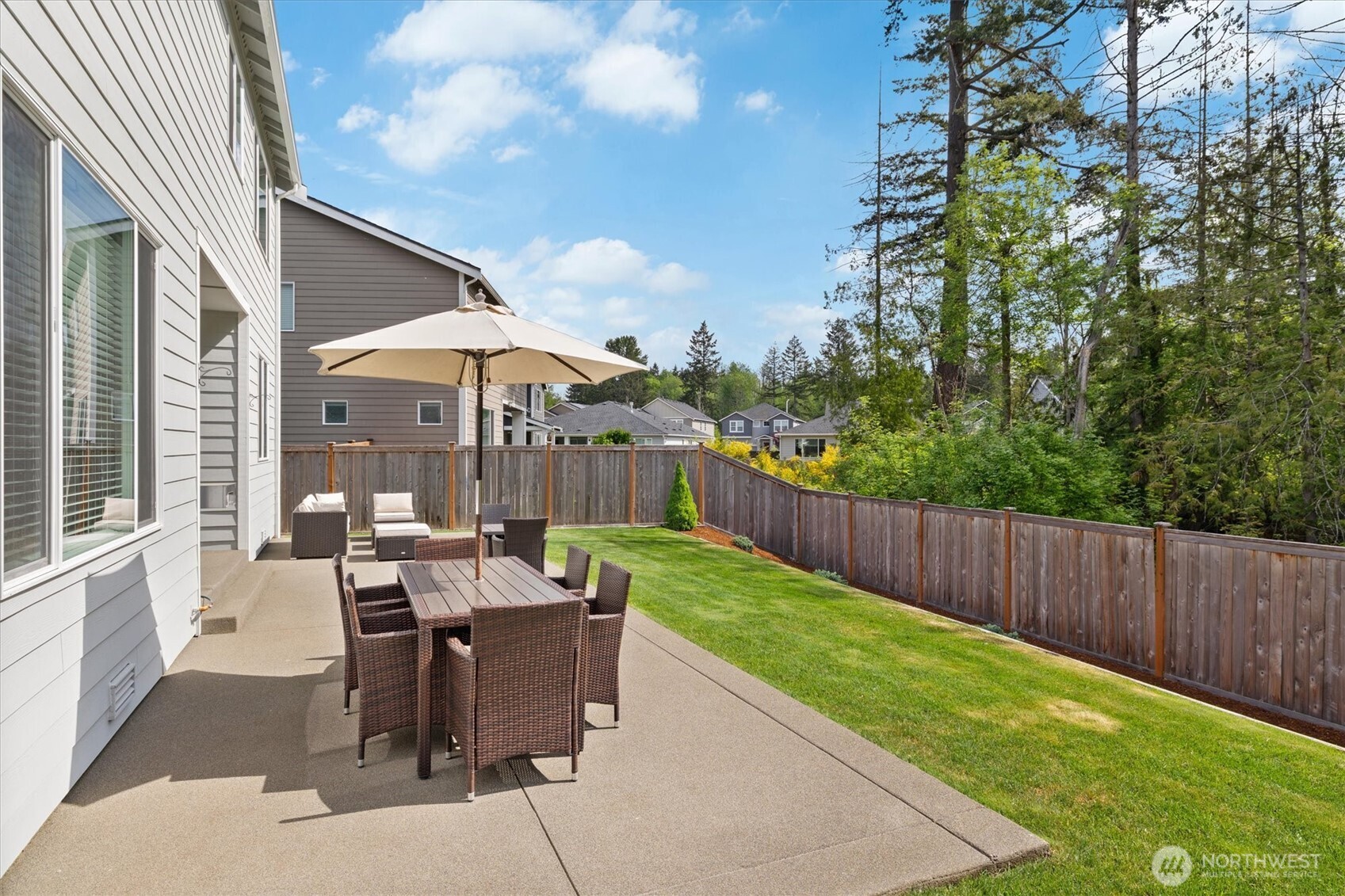 17525 Crossing Drive E Puyallup WA 98374