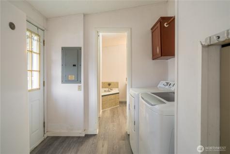 12 Moonlight Drive Oroville WA 98844