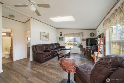 12 Moonlight Drive Oroville WA 98844