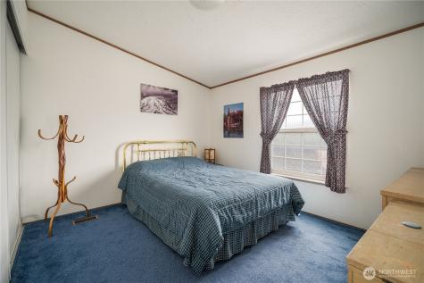 12 Moonlight Drive Oroville WA 98844