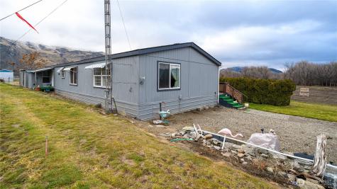 12 Moonlight Drive Oroville WA 98844